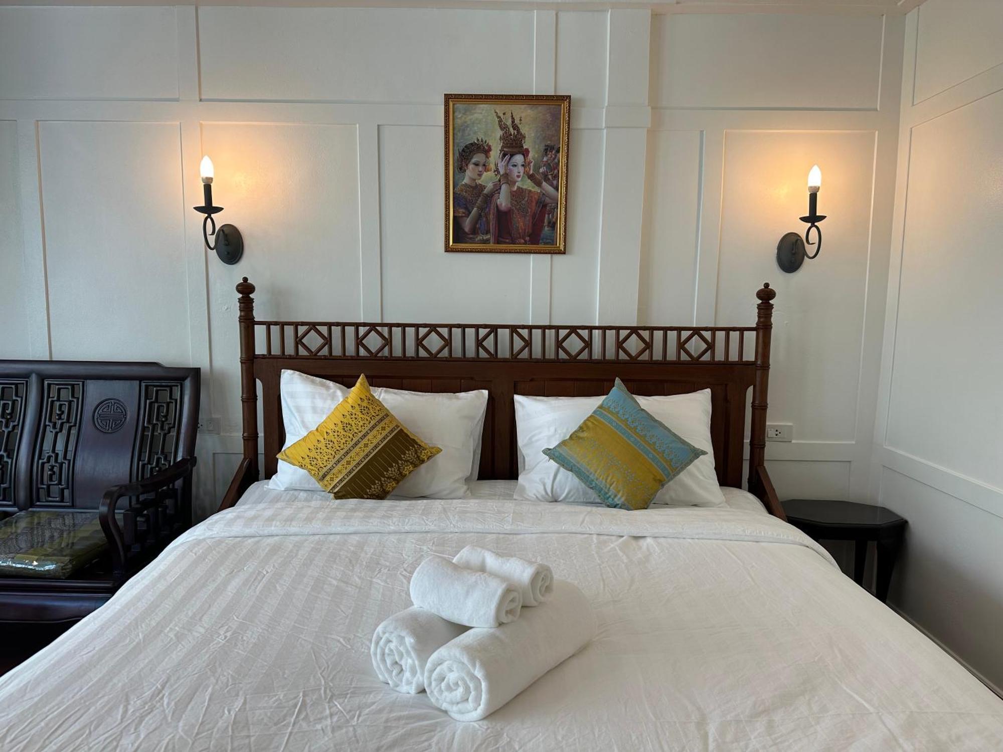 Baan Debtida Hotel Bangkok Exterior photo