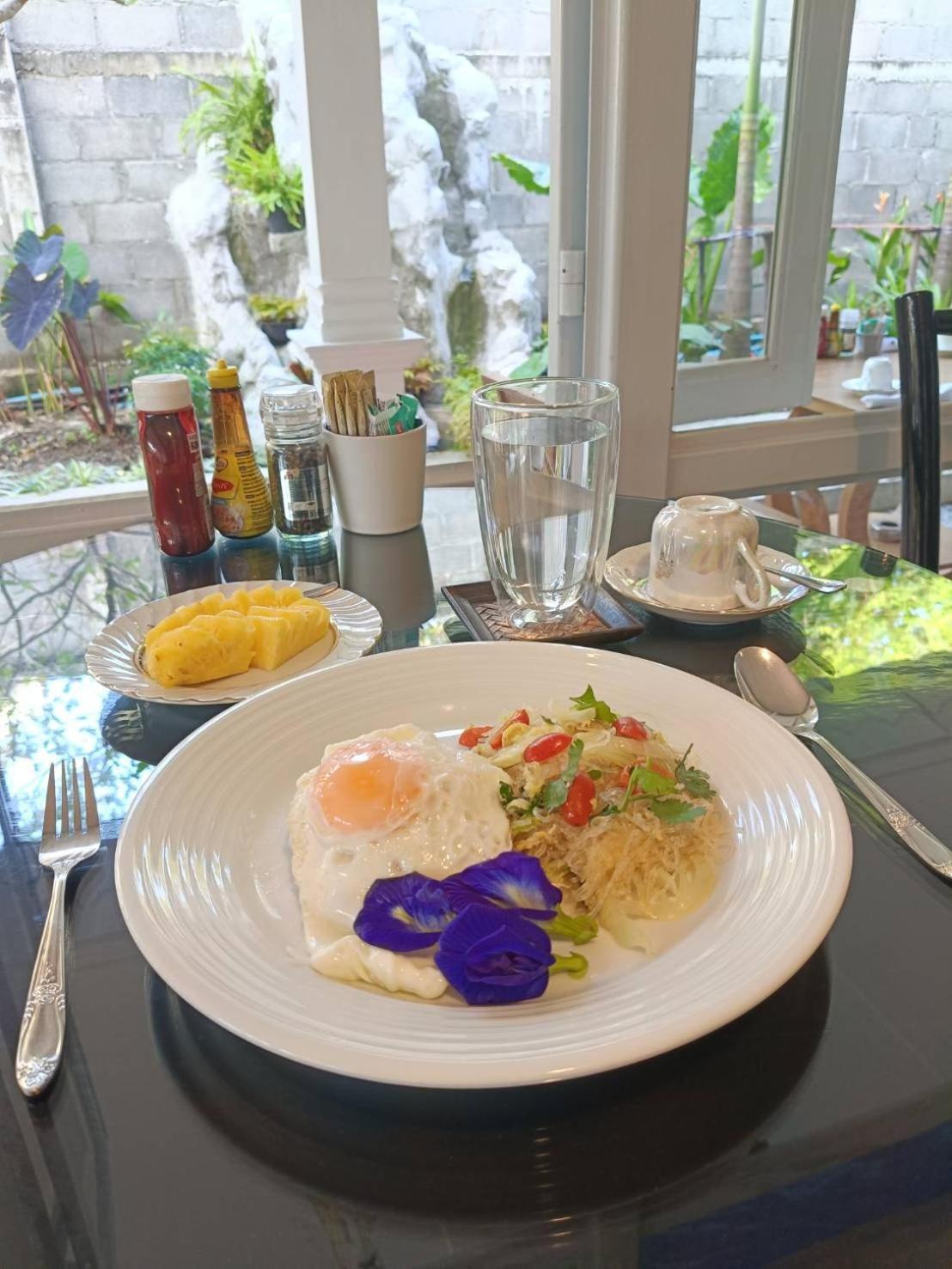 Baan Debtida Hotel Bangkok Exterior photo